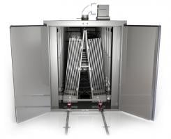 industrial-tray-washer-open-doors
